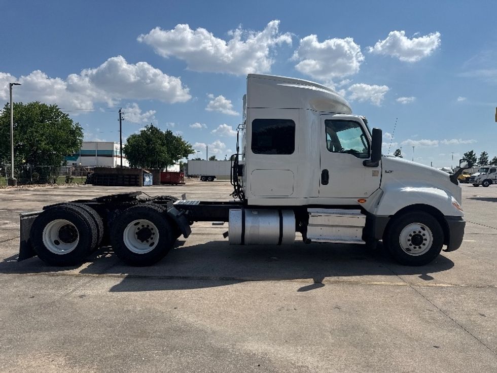 Sleeper Tractor-Heavy Duty Tractors-International-2020-LT625-Houston-TX-678,964\n\t\tmiles-$ 37,750 - Image 8