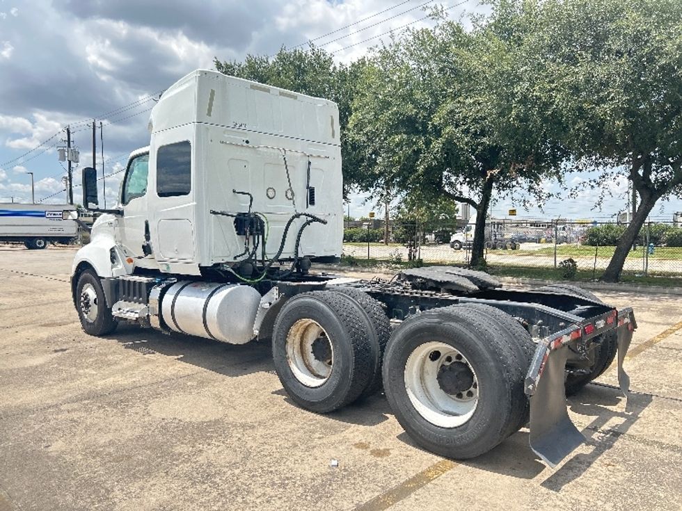 Sleeper Tractor-Heavy Duty Tractors-International-2020-LT625-Houston-TX-751,006\n\t\tmiles-$ 30,250 - Image 5