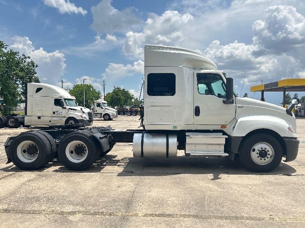 Sleeper Tractor-Heavy Duty Tractors-International-2020-LT625-Houston-TX-751,006\n\t\tmiles-$ 30,250 - Image 8