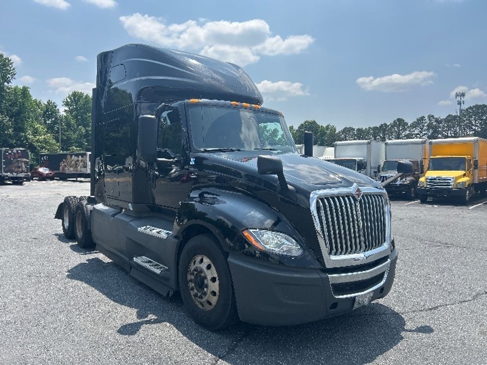 Sleeper Tractor-Heavy Duty Tractors-International-2020-LT625-Indian Trail-NC-496,914\n\t\tmiles-$ 49,500 - Image 1