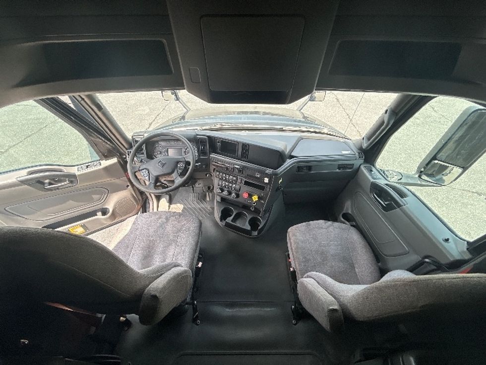 Sleeper Tractor-Heavy Duty Tractors-International-2020-LT625-Indian Trail-NC-496,914\n\t\tmiles-$ 49,500 - Image 12