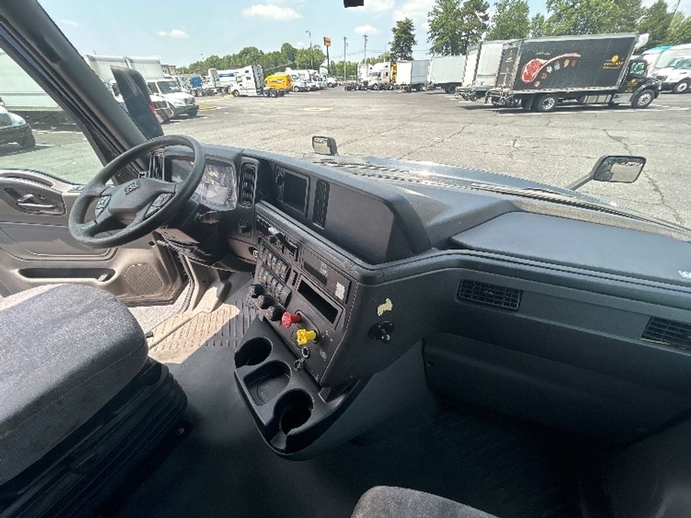 Sleeper Tractor-Heavy Duty Tractors-International-2020-LT625-Indian Trail-NC-496,914\n\t\tmiles-$ 49,500 - Image 15