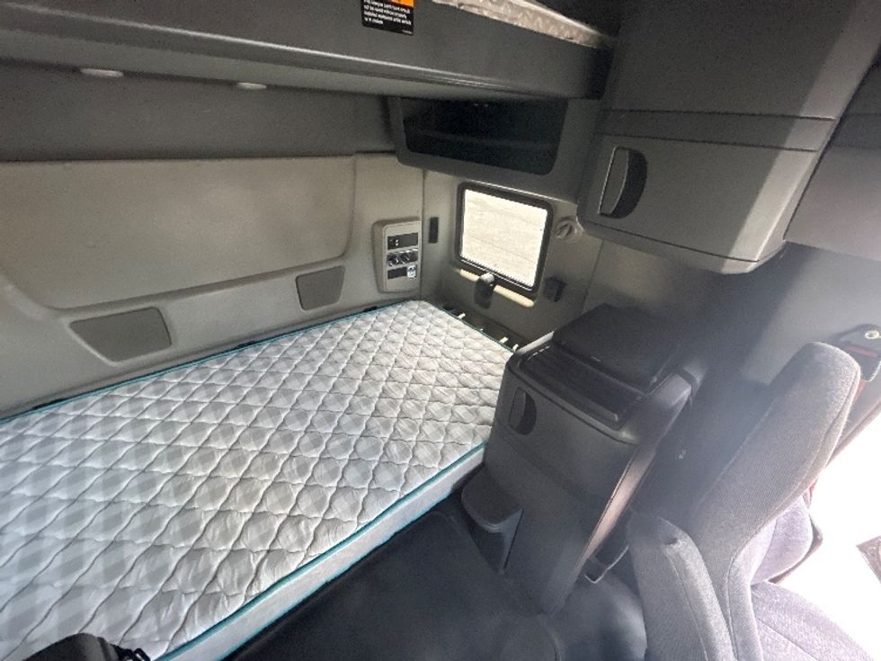 Sleeper Tractor-Heavy Duty Tractors-International-2020-LT625-Indian Trail-NC-496,914\n\t\tmiles-$ 49,500 - Image 18