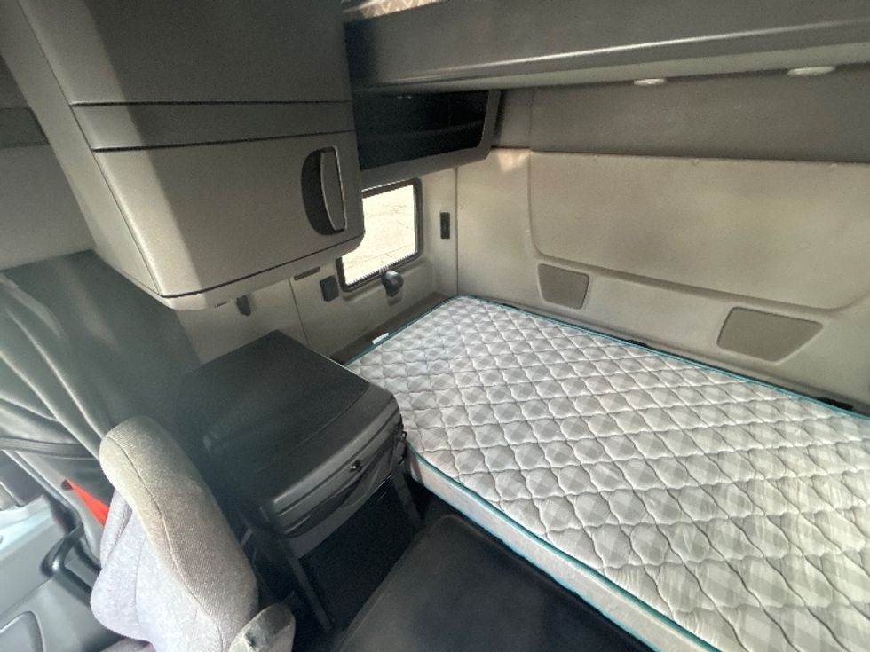 Sleeper Tractor-Heavy Duty Tractors-International-2020-LT625-Indian Trail-NC-496,914\n\t\tmiles-$ 49,500 - Image 19