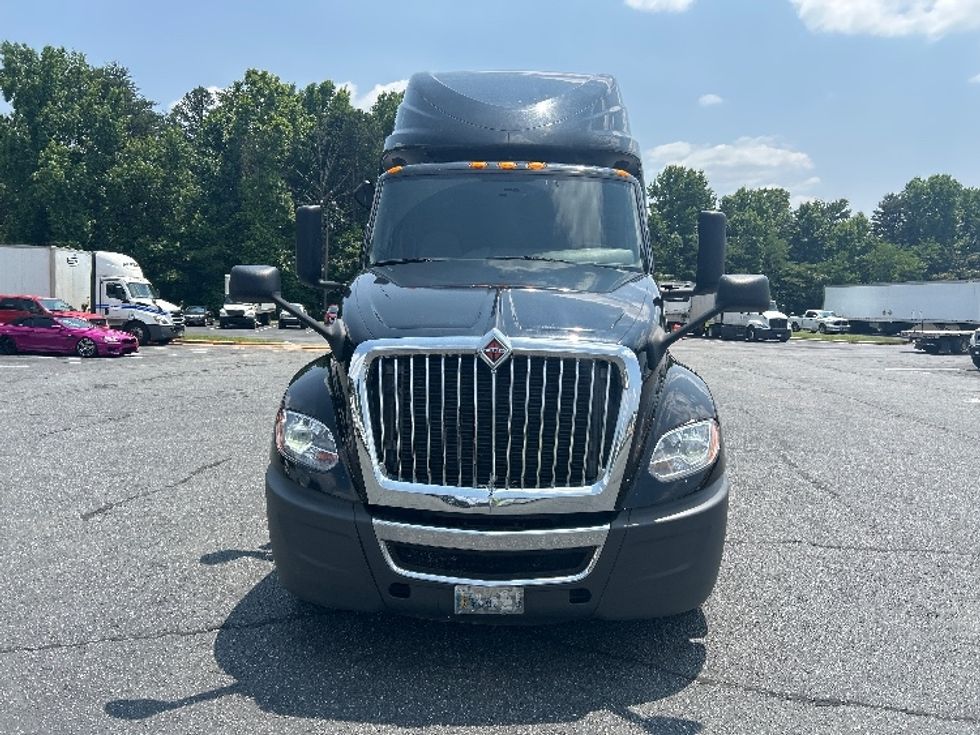 Sleeper Tractor-Heavy Duty Tractors-International-2020-LT625-Indian Trail-NC-496,914\n\t\tmiles-$ 49,500 - Image 2