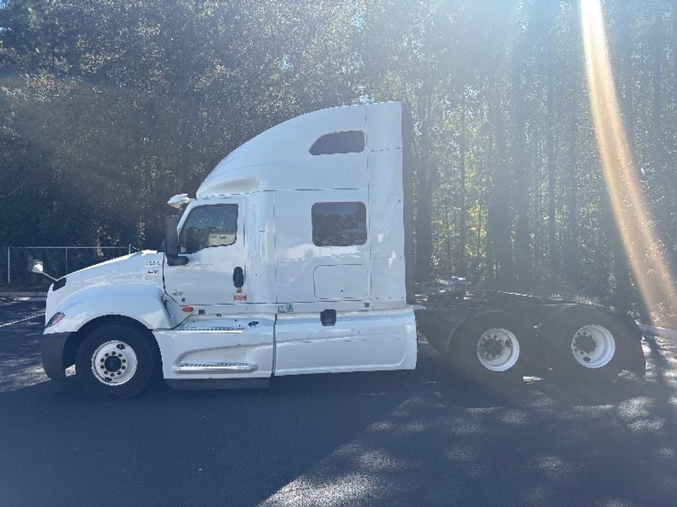 Sleeper Tractor-Heavy Duty Tractors-International-2020-LT625-Jacksonville-FL-453,350\n\t\tmiles-$ 52,500 - Image 4