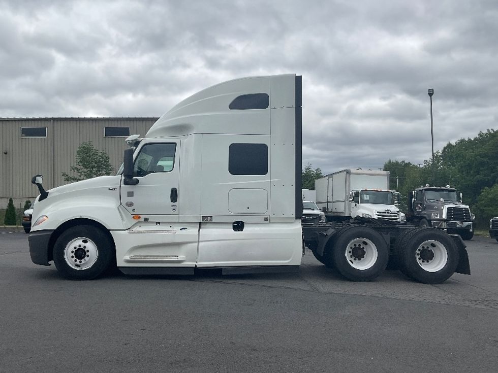 2020 International LT625 LT photo 4