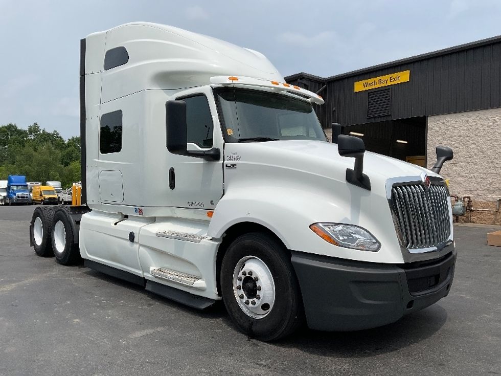 Sleeper Tractor-Heavy Duty Tractors-International-2020-LT625-Jessup-PA-576,610\n\t\tmiles-$ 44,500 - Image 1