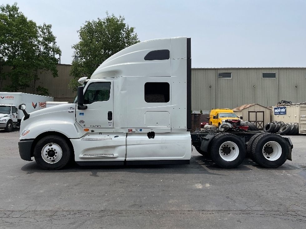 Sleeper Tractor-Heavy Duty Tractors-International-2020-LT625-Jessup-PA-576,610\n\t\tmiles-$ 44,500 - Image 4