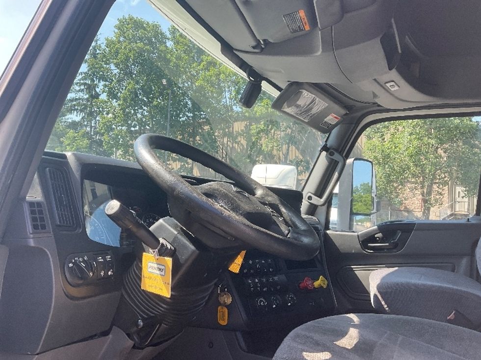 Sleeper Tractor-Heavy Duty Tractors-International-2020-LT625-Jessup-PA-626,327\n\t\tmiles-$ 41,000 - Image 10