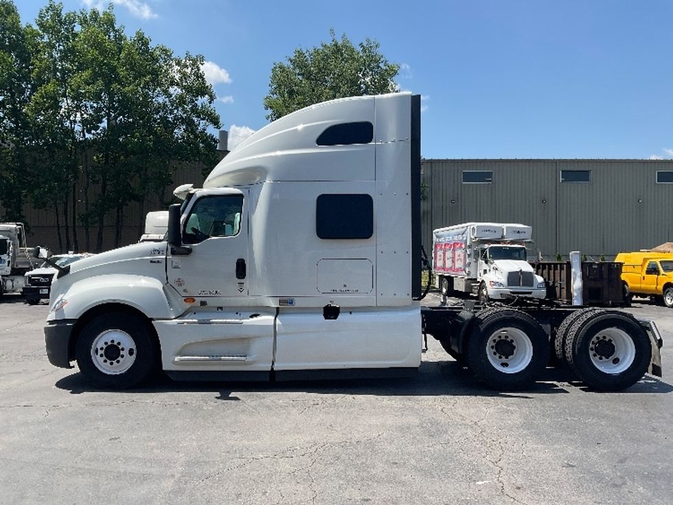 Sleeper Tractor-Heavy Duty Tractors-International-2020-LT625-Jessup-PA-626,327\n\t\tmiles-$ 41,000 - Image 4