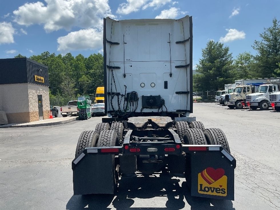 Sleeper Tractor-Heavy Duty Tractors-International-2020-LT625-Jessup-PA-626,327\n\t\tmiles-$ 41,000 - Image 6