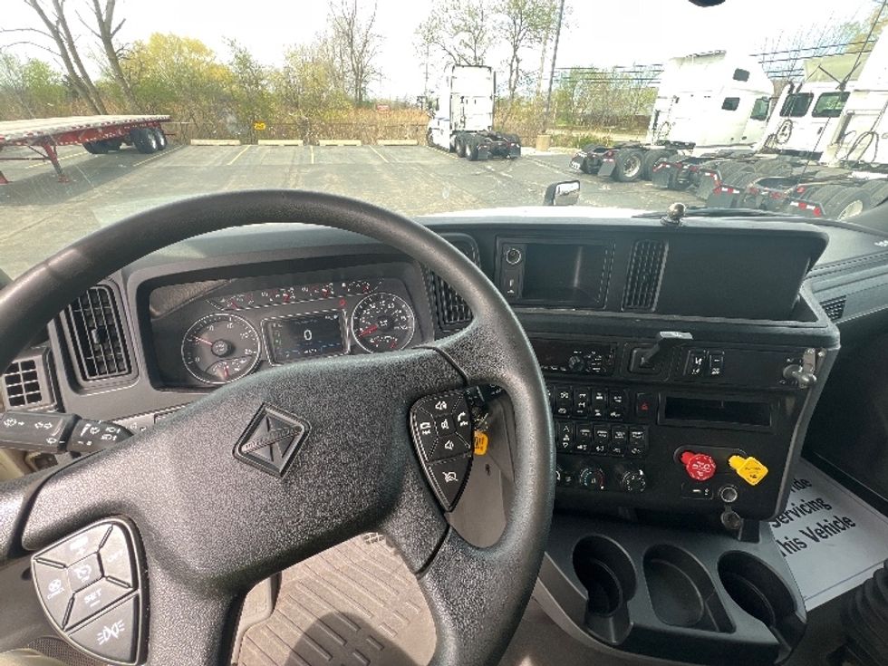 Sleeper Tractor-Heavy Duty Tractors-International-2020-LT625-Kentwood-MI-467,910\n\t\tmiles-$ 35,000 - Image 11