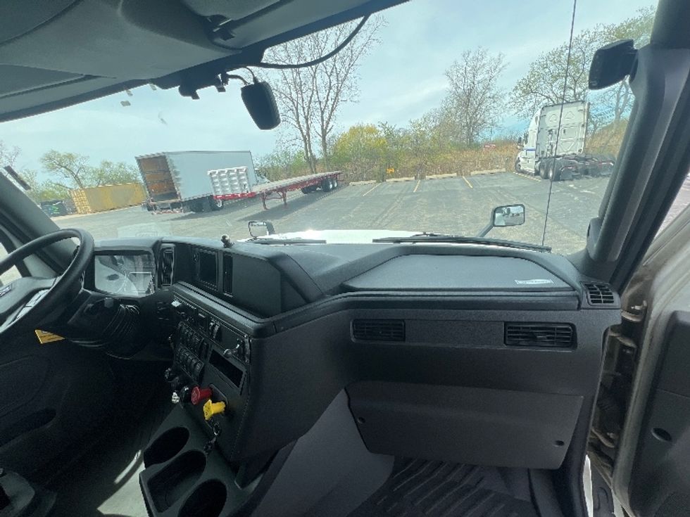 Sleeper Tractor-Heavy Duty Tractors-International-2020-LT625-Kentwood-MI-467,910\n\t\tmiles-$ 35,000 - Image 14