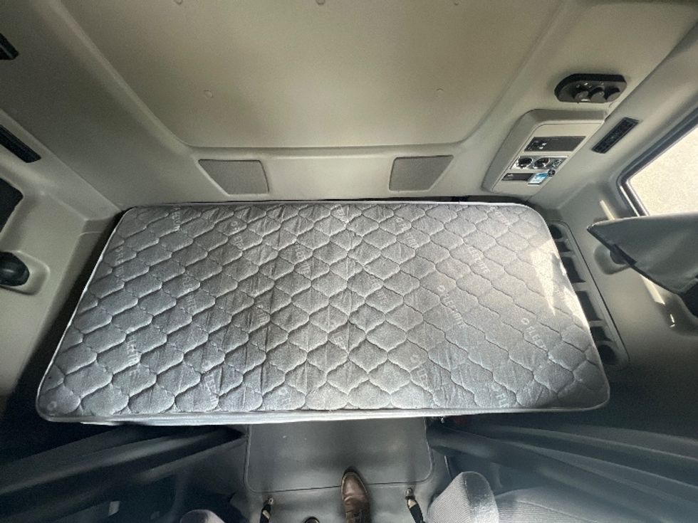 Sleeper Tractor-Heavy Duty Tractors-International-2020-LT625-Kentwood-MI-467,910\n\t\tmiles-$ 35,000 - Image 17