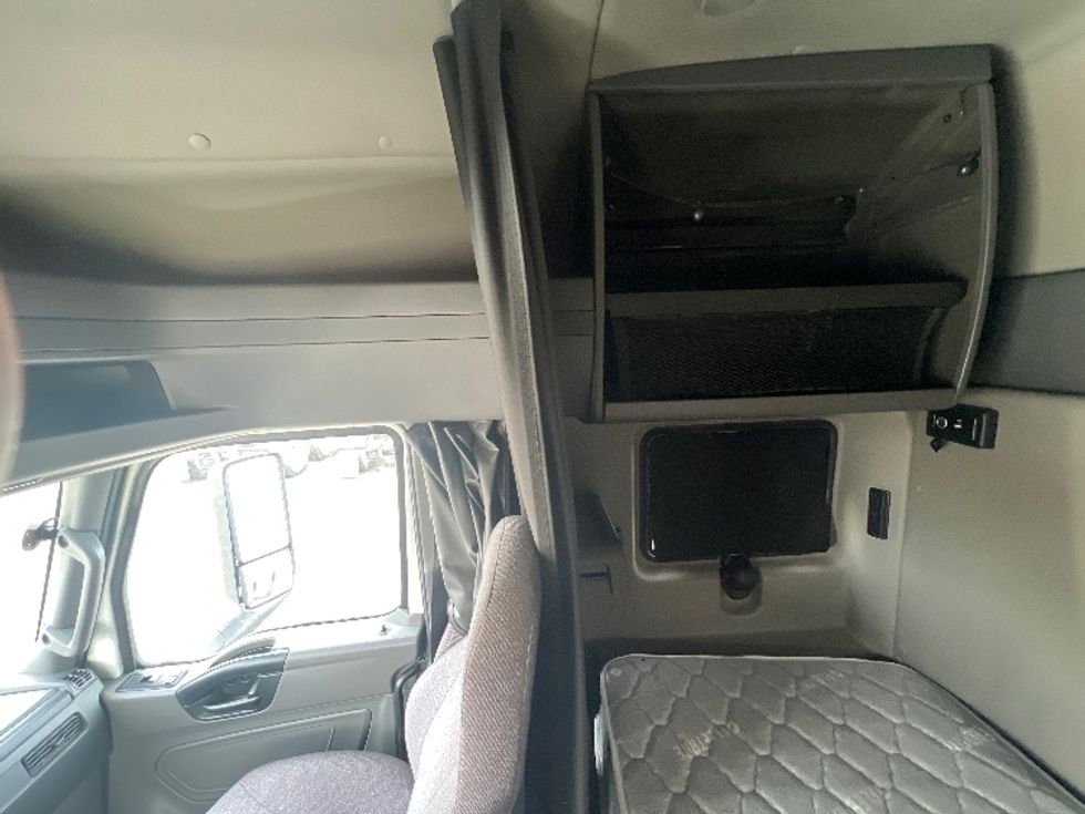 Sleeper Tractor-Heavy Duty Tractors-International-2020-LT625-Kentwood-MI-467,910\n\t\tmiles-$ 35,000 - Image 19