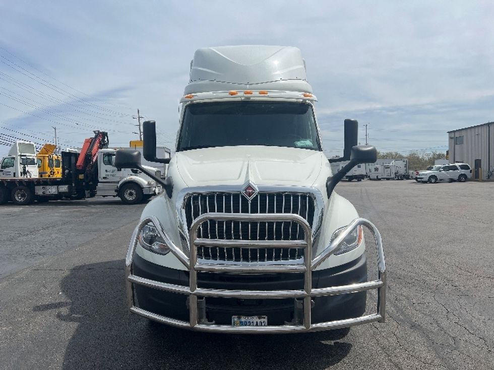 Sleeper Tractor-Heavy Duty Tractors-International-2020-LT625-Kentwood-MI-467,910\n\t\tmiles-$ 35,000 - Image 2