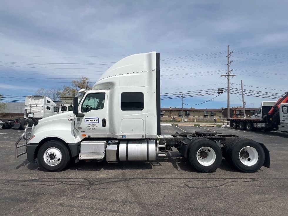Sleeper Tractor-Heavy Duty Tractors-International-2020-LT625-Kentwood-MI-467,910\n\t\tmiles-$ 35,000 - Image 4