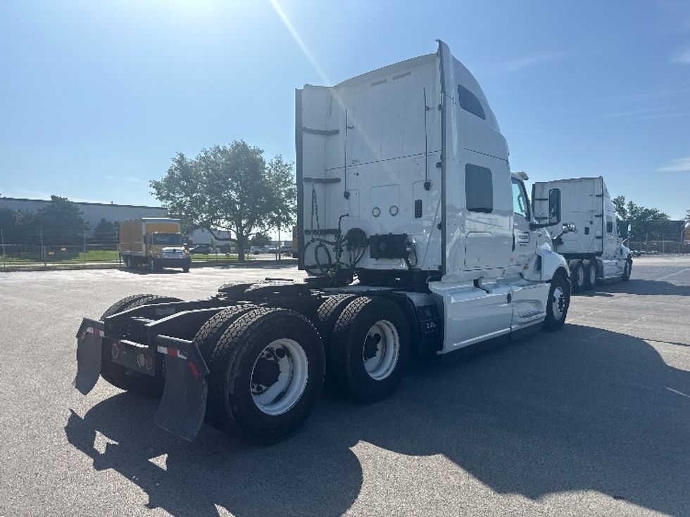 Sleeper Tractor-Heavy Duty Tractors-International-2020-LT625-La Porte-IN-390,805\n\t\tmiles-$ 55,000 - Image 7
