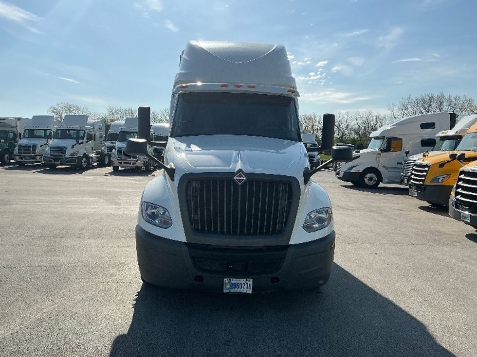 Sleeper Tractor-Heavy Duty Tractors-International-2020-LT625-La Porte-IN-550,816\n\t\tmiles-$ 37,500 - Image 2