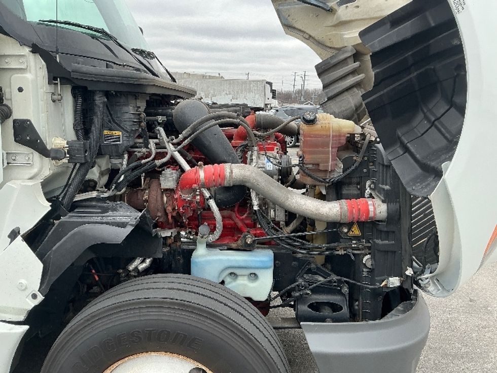 Sleeper Tractor-Heavy Duty Tractors-International-2020-LT625-La Porte-IN-642,519\n\t\tmiles-$ 31,750 - Image 20