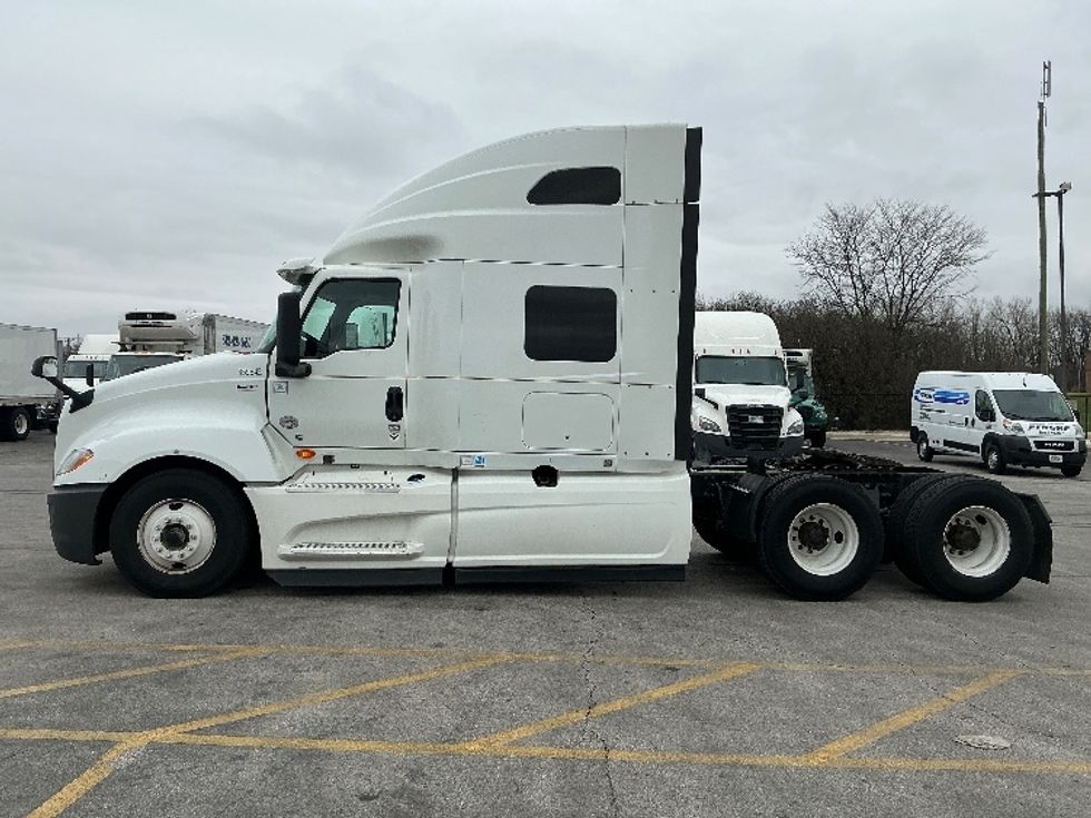 Sleeper Tractor-Heavy Duty Tractors-International-2020-LT625-La Porte-IN-642,519\n\t\tmiles-$ 31,750 - Image 4