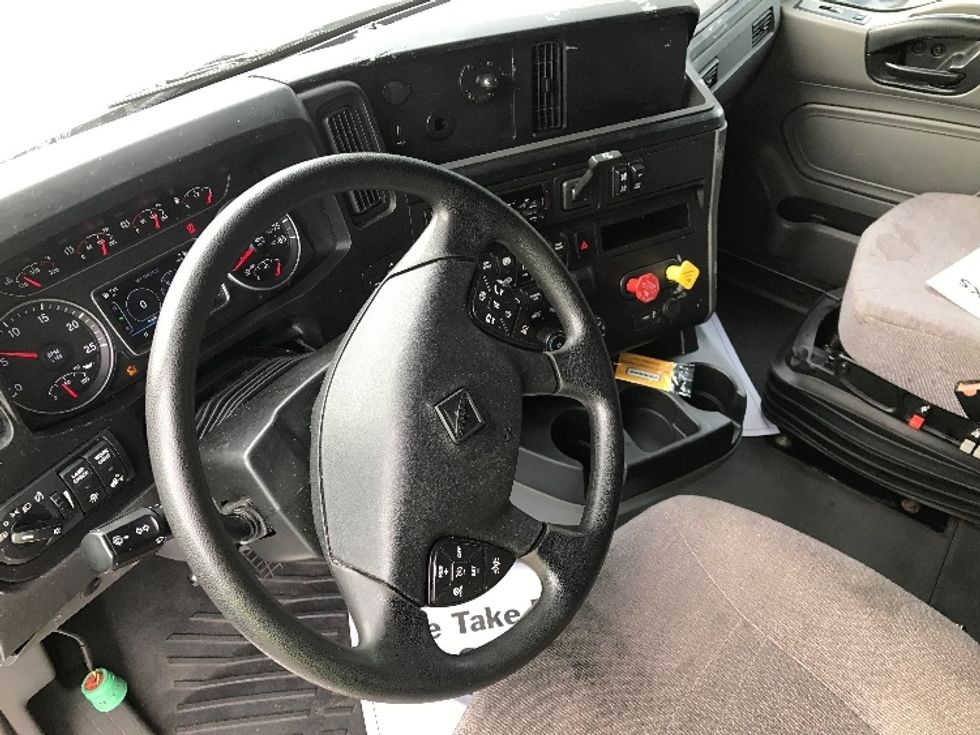 Sleeper Tractor-Heavy Duty Tractors-International-2020-LT625-Ladson-SC-478,456\n\t\tmiles-$ 48,500 - Image 10