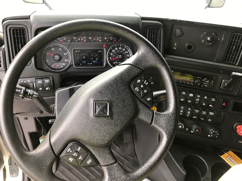 Sleeper Tractor-Heavy Duty Tractors-International-2020-LT625-Ladson-SC-478,456\n\t\tmiles-$ 48,500 - Image 11