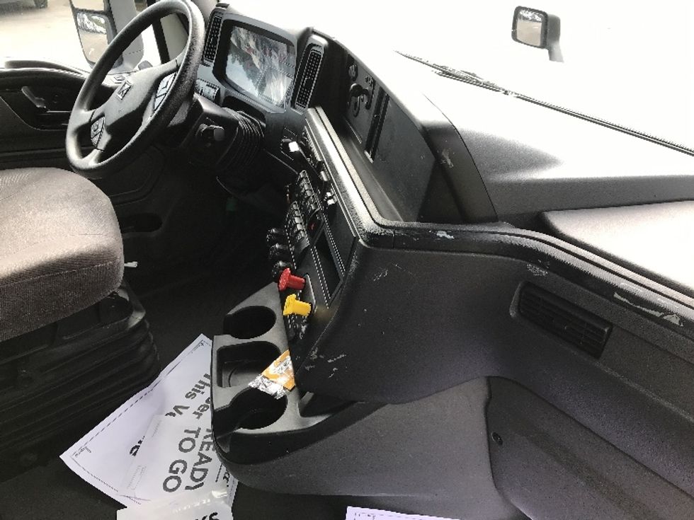 Sleeper Tractor-Heavy Duty Tractors-International-2020-LT625-Ladson-SC-478,456\n\t\tmiles-$ 48,500 - Image 15