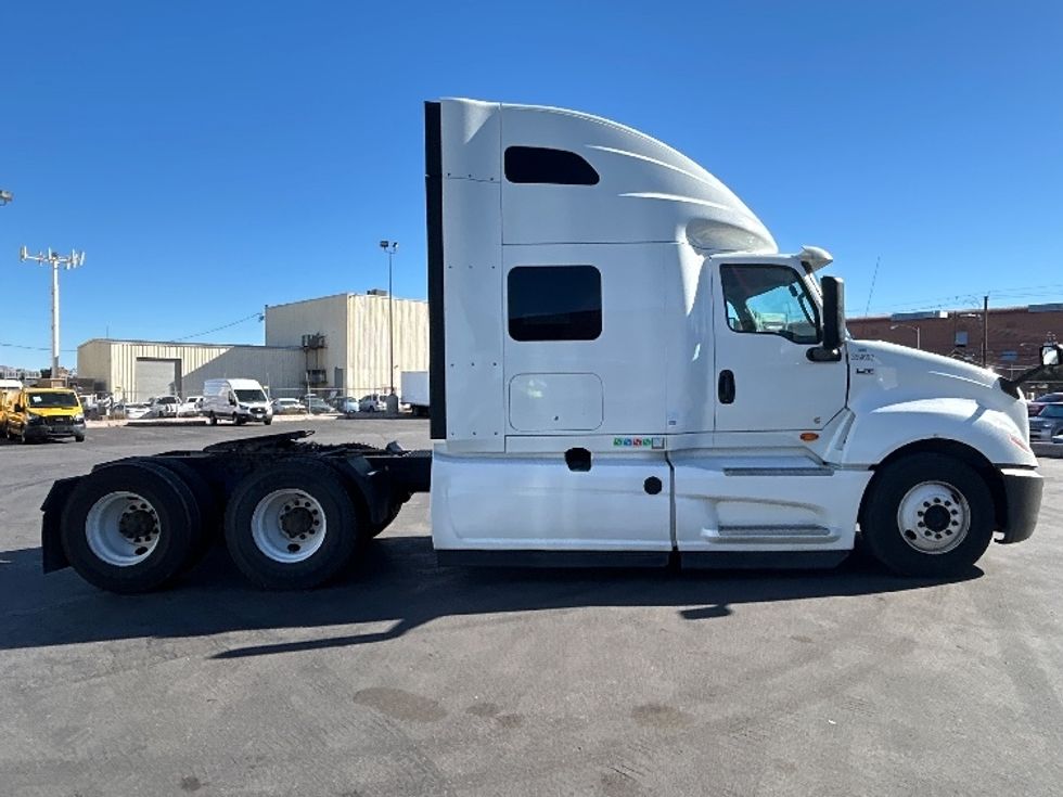 Sleeper Tractor-Heavy Duty Tractors-International-2020-LT625-Las Vegas-NV-384,626\n\t\tmiles-$ 52,000 - Image 8