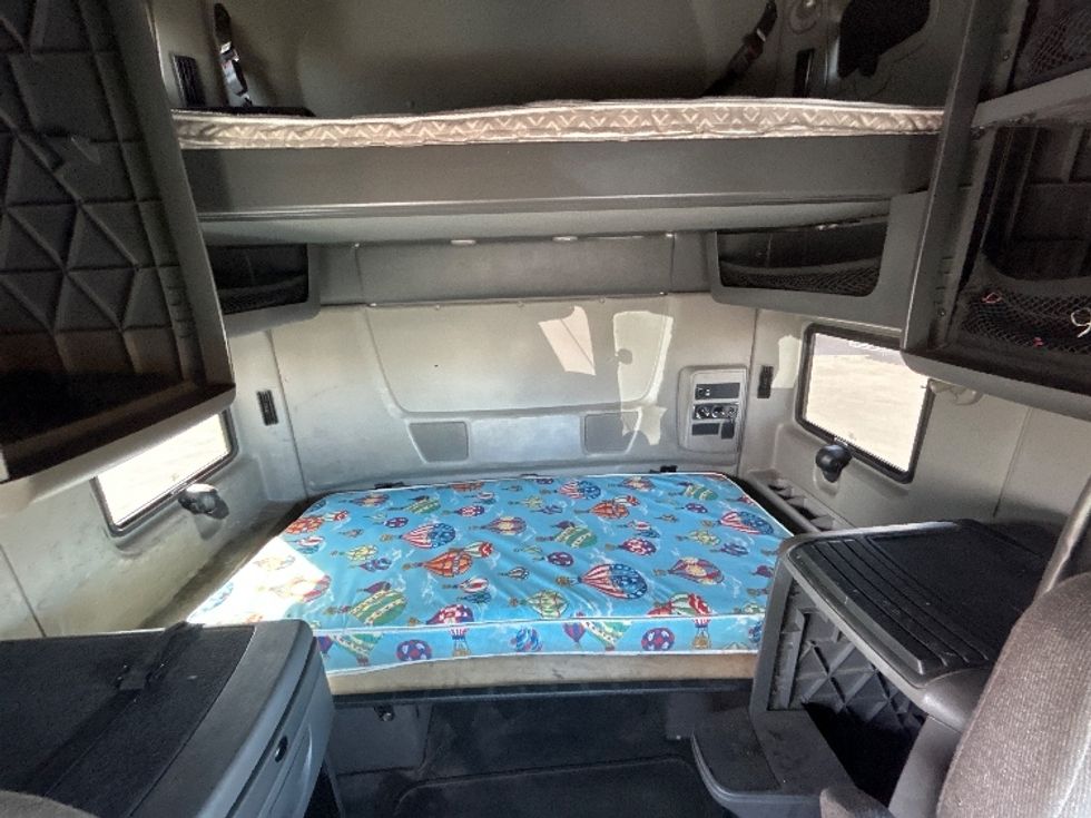 Sleeper Tractor-Heavy Duty Tractors-International-2020-LT625-Las Vegas-NV-548,510\n\t\tmiles-$ 41,000 - Image 16