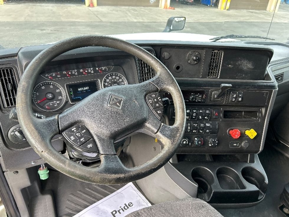 Sleeper Tractor-Heavy Duty Tractors-International-2020-LT625-Las Vegas-NV-597,391\n\t\tmiles-$ 37,500 - Image 11