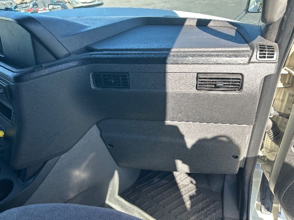 Sleeper Tractor-Heavy Duty Tractors-International-2020-LT625-Las Vegas-NV-613,500\n\t\tmiles-$ 39,250 - Image 10