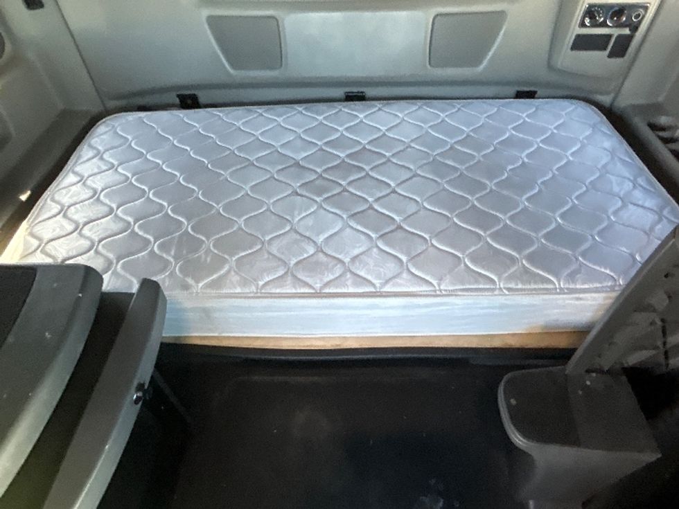 Sleeper Tractor-Heavy Duty Tractors-International-2020-LT625-Las Vegas-NV-613,500\n\t\tmiles-$ 39,250 - Image 13