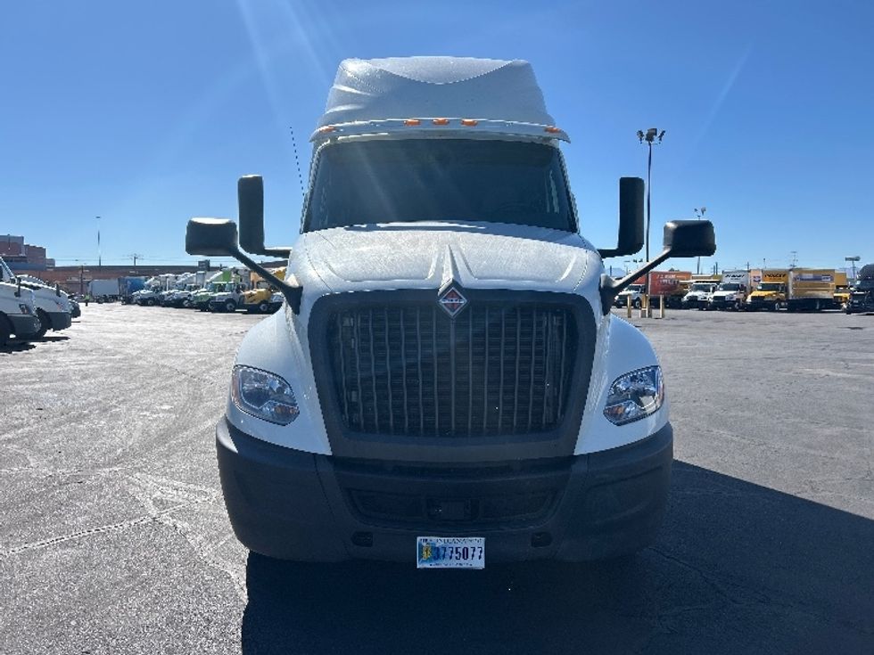 Sleeper Tractor-Heavy Duty Tractors-International-2020-LT625-Las Vegas-NV-613,500\n\t\tmiles-$ 39,250 - Image 2