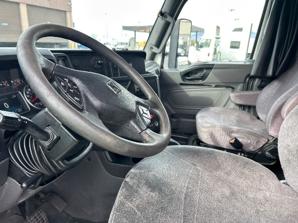 Sleeper Tractor-Heavy Duty Tractors-International-2020-LT625-Las Vegas-NV-653,000\n\t\tmiles-$ 32,000 - Image 10