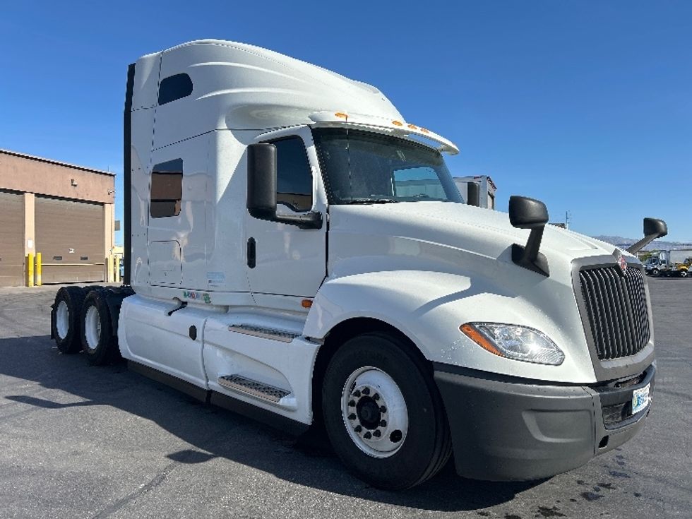 Sleeper Tractor-Heavy Duty Tractors-International-2020-LT625-Las Vegas-NV-683,311\n\t\tmiles-$ 30,750 - Image 1