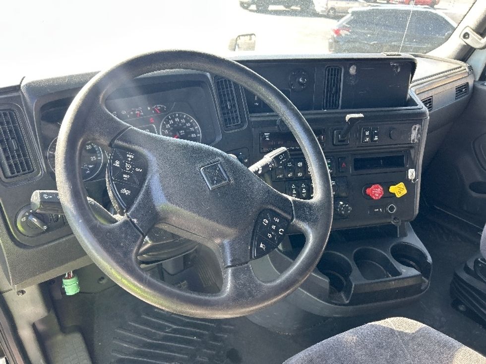 Sleeper Tractor-Heavy Duty Tractors-International-2020-LT625-Las Vegas-NV-683,311\n\t\tmiles-$ 30,750 - Image 11