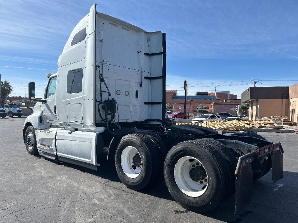 Sleeper Tractor-Heavy Duty Tractors-International-2020-LT625-Las Vegas-NV-683,311\n\t\tmiles-$ 30,750 - Image 5