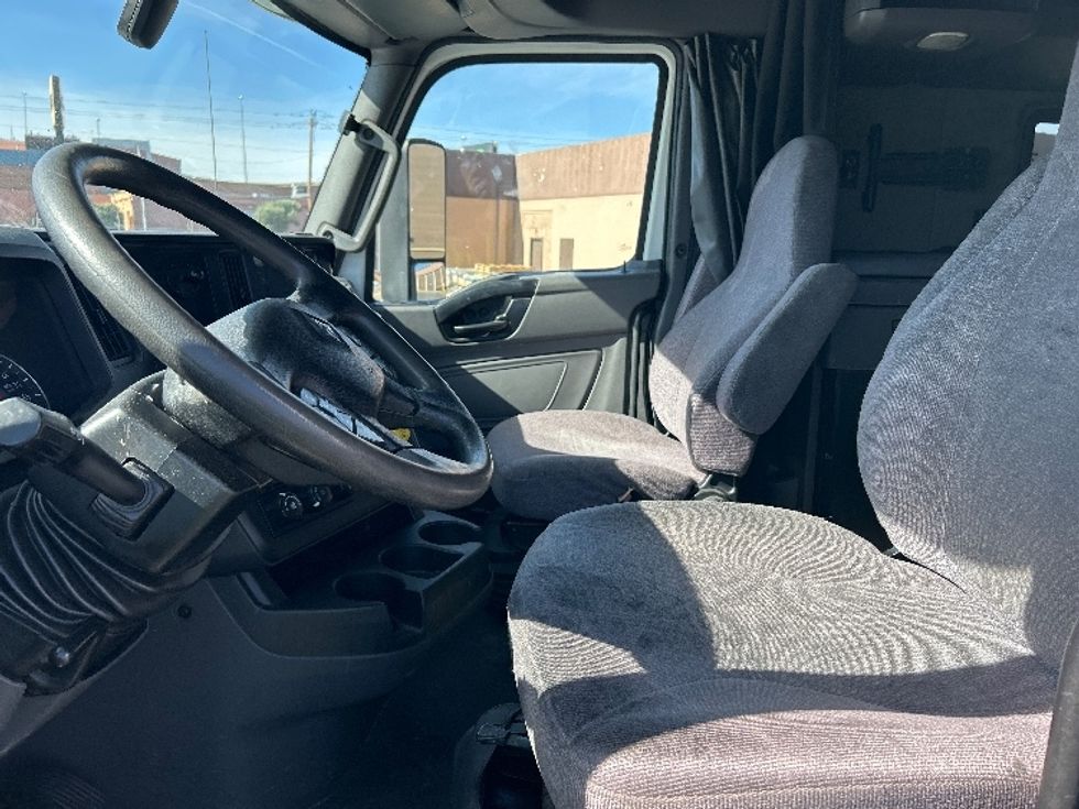 Sleeper Tractor-Heavy Duty Tractors-International-2020-LT625-Las Vegas-NV-683,311\n\t\tmiles-$ 30,750 - Image 9