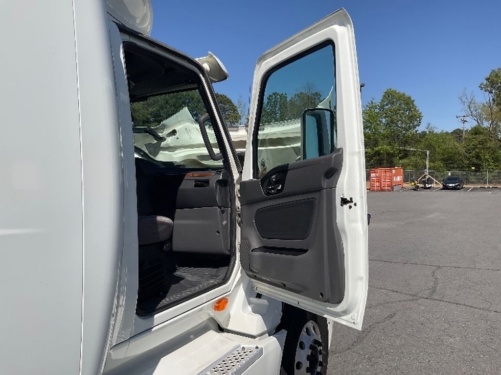 Sleeper Tractor-Heavy Duty Tractors-International-2020-LT625-Little Rock-AR-688,508\n\t\tmiles-$ 39,000 - Image 12