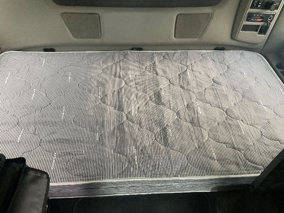 Sleeper Tractor-Heavy Duty Tractors-International-2020-LT625-Little Rock-AR-688,508\n\t\tmiles-$ 39,000 - Image 15