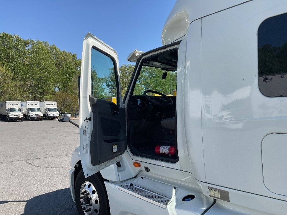 Sleeper Tractor-Heavy Duty Tractors-International-2020-LT625-Little Rock-AR-688,508\n\t\tmiles-$ 39,000 - Image 9