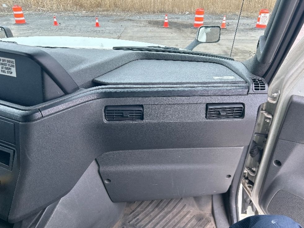 Sleeper Tractor-Heavy Duty Tractors-International-2020-LT625-Liverpool-NY-167,791\n\t\tmiles-$ 58,000 - Image 14