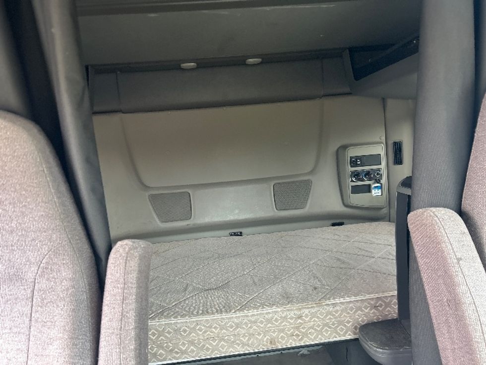 Sleeper Tractor-Heavy Duty Tractors-International-2020-LT625-Liverpool-NY-167,791\n\t\tmiles-$ 58,000 - Image 16