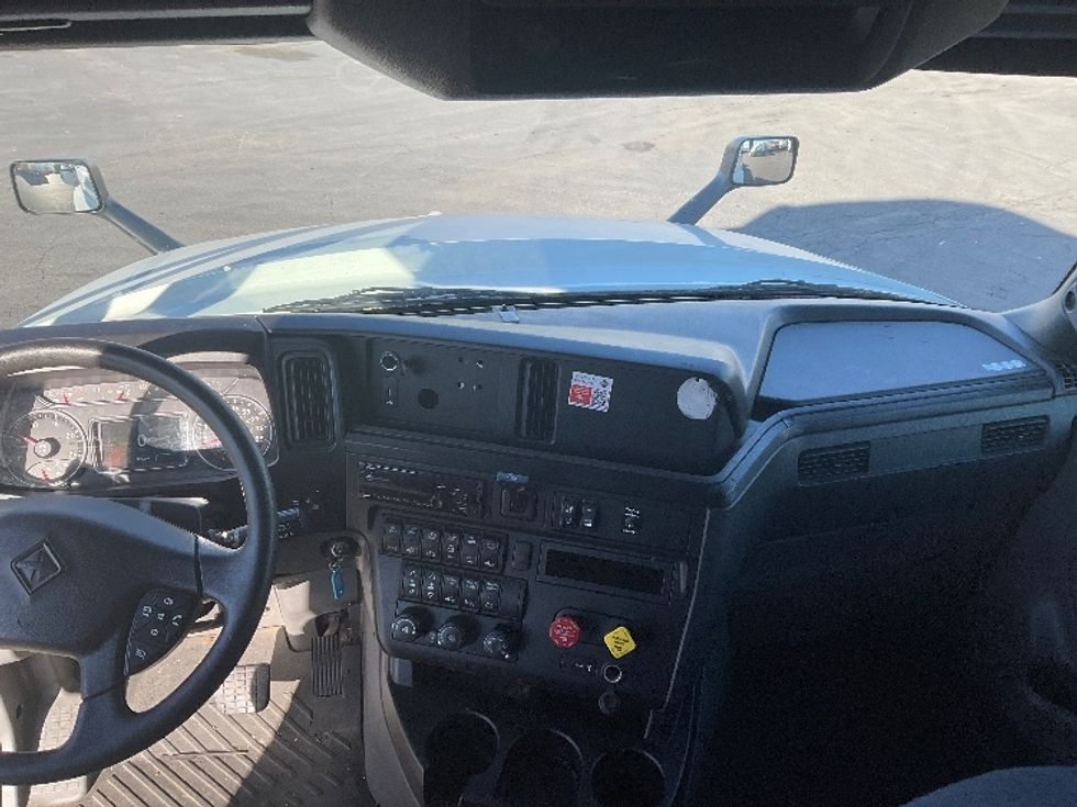 Sleeper Tractor-Heavy Duty Tractors-International-2020-LT625-Longview-TX-376,173\n\t\tmiles-$ 41,500 - Image 20