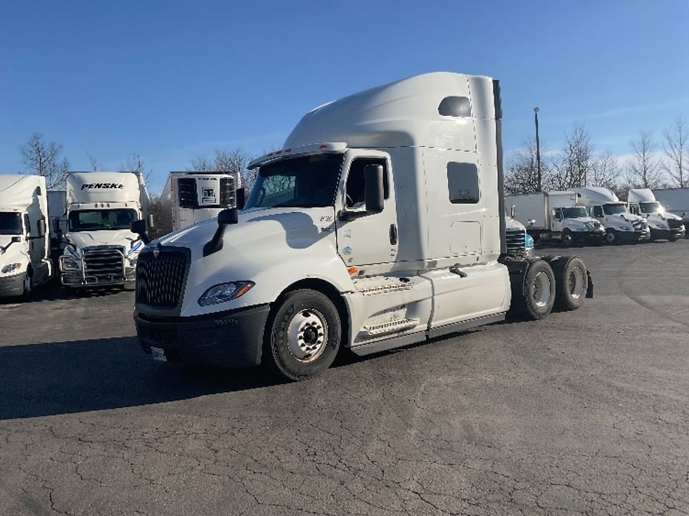 Sleeper Tractor-Heavy Duty Tractors-International-2020-LT625-Longview-TX-376,173\n\t\tmiles-$ 41,500 - Image 3