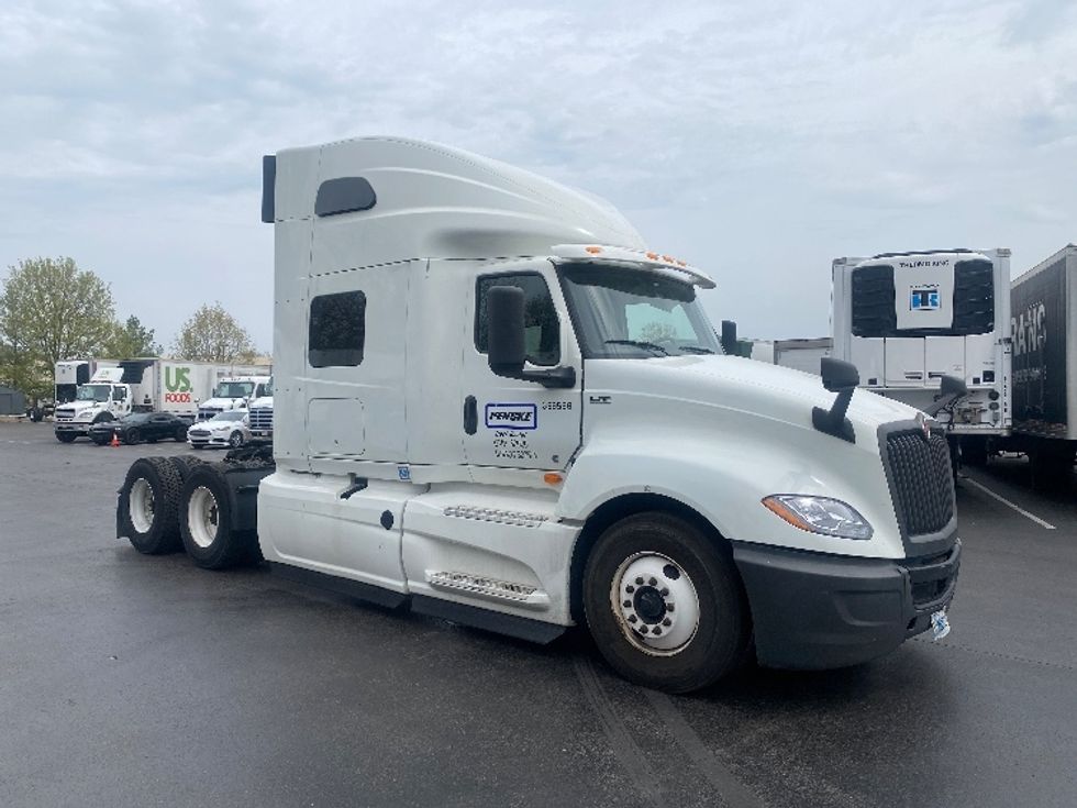 Sleeper Tractor-Heavy Duty Tractors-International-2020-LT625-Louisville-KY-556,443\n\t\tmiles-$ 45,250 - Image 1