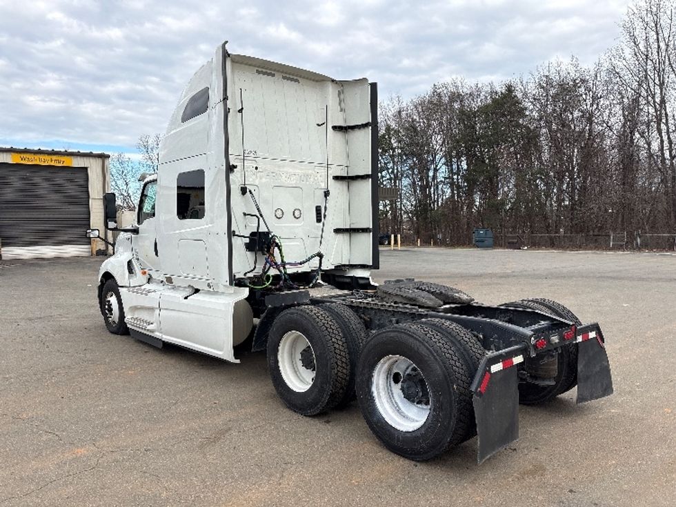 Sleeper Tractor-Heavy Duty Tractors-International-2020-LT625-Mebane-NC-420,314\n\t\tmiles-$ 45,750 - Image 5