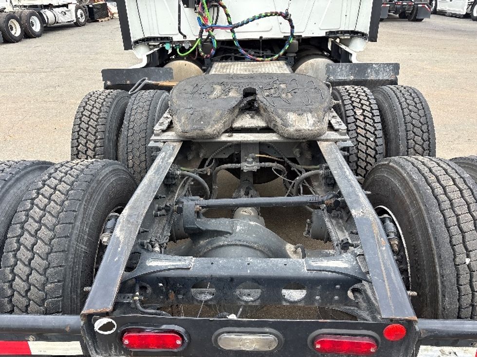 Sleeper Tractor-Heavy Duty Tractors-International-2020-LT625-Mebane-NC-420,314\n\t\tmiles-$ 45,750 - Image 6